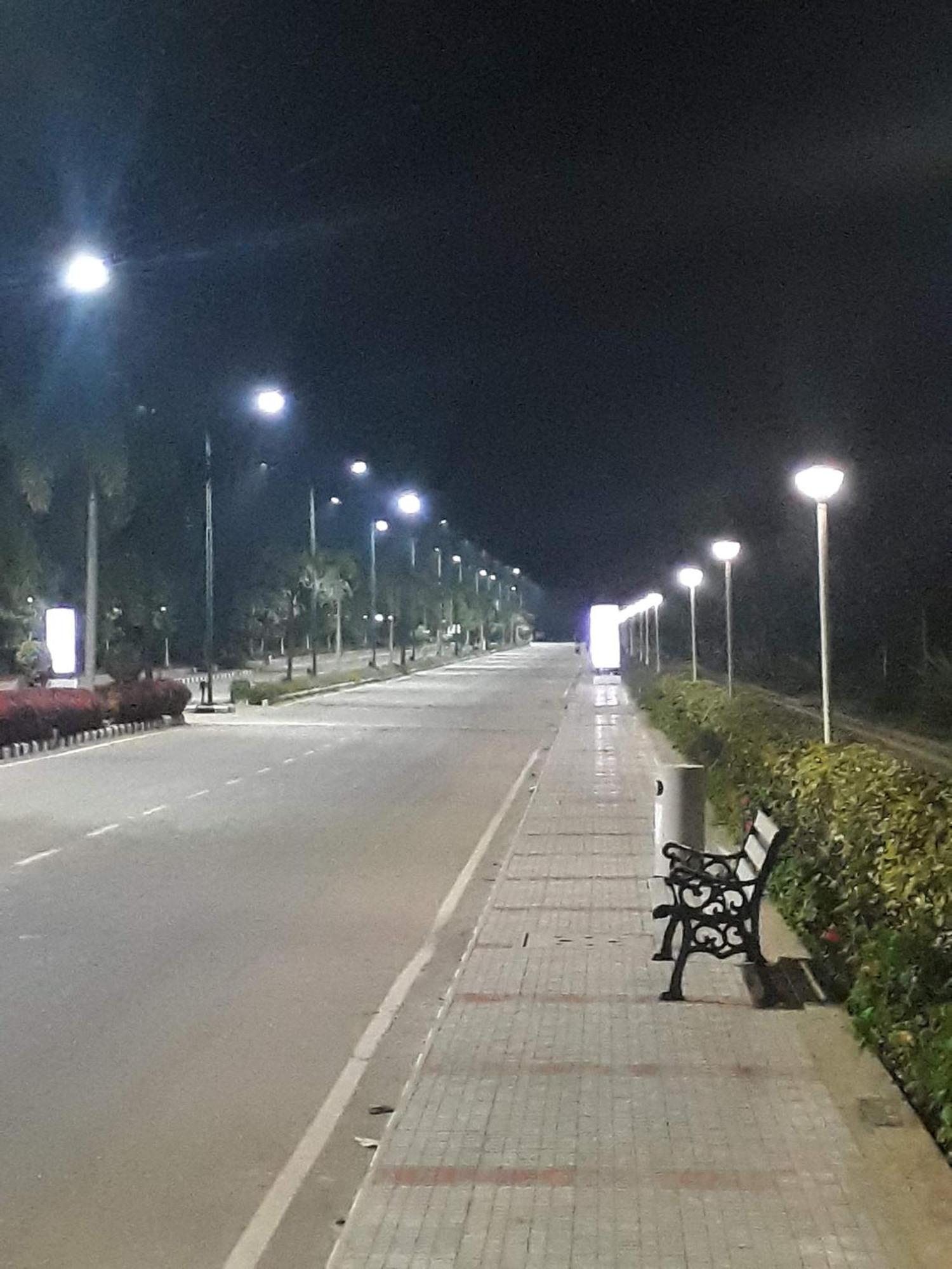 Meadows Phase 1,Ozone Urbana Hotel Devanahalli Buitenkant foto