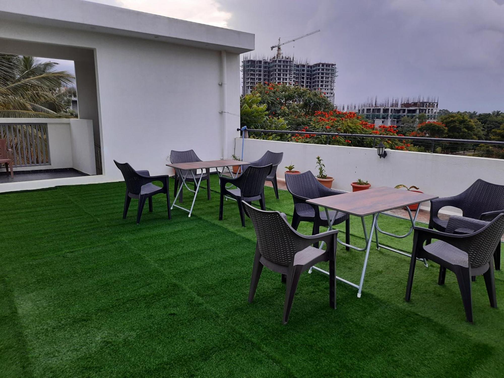 Meadows Phase 1,Ozone Urbana Hotel Devanahalli Buitenkant foto
